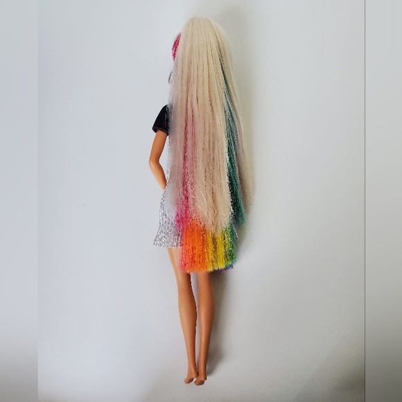 Rainbow Sparkle Hair Barbie - Picture 2 of 12
